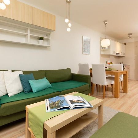 Apartments Warsaw Zelazna By Noclegi Renters Luaran gambar