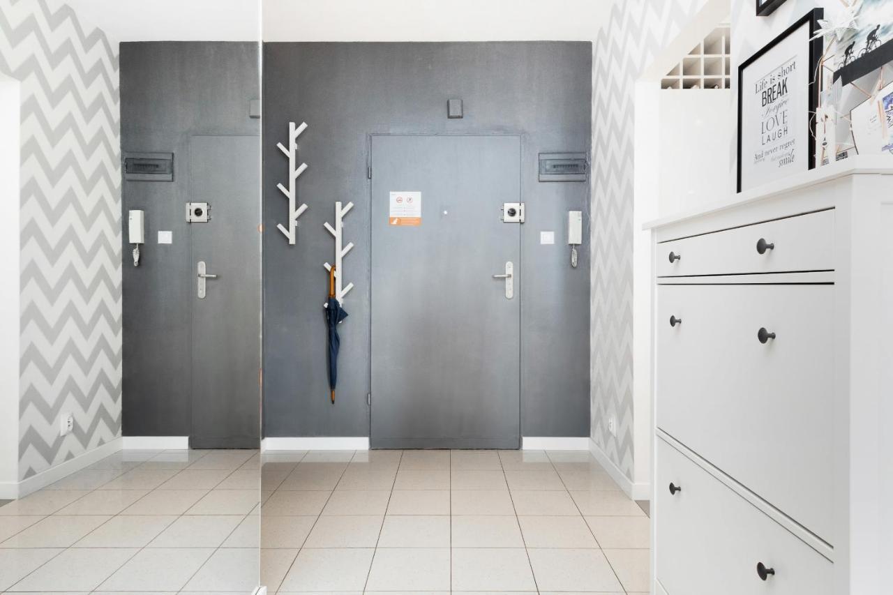 Apartments Warsaw Zelazna By Noclegi Renters Luaran gambar