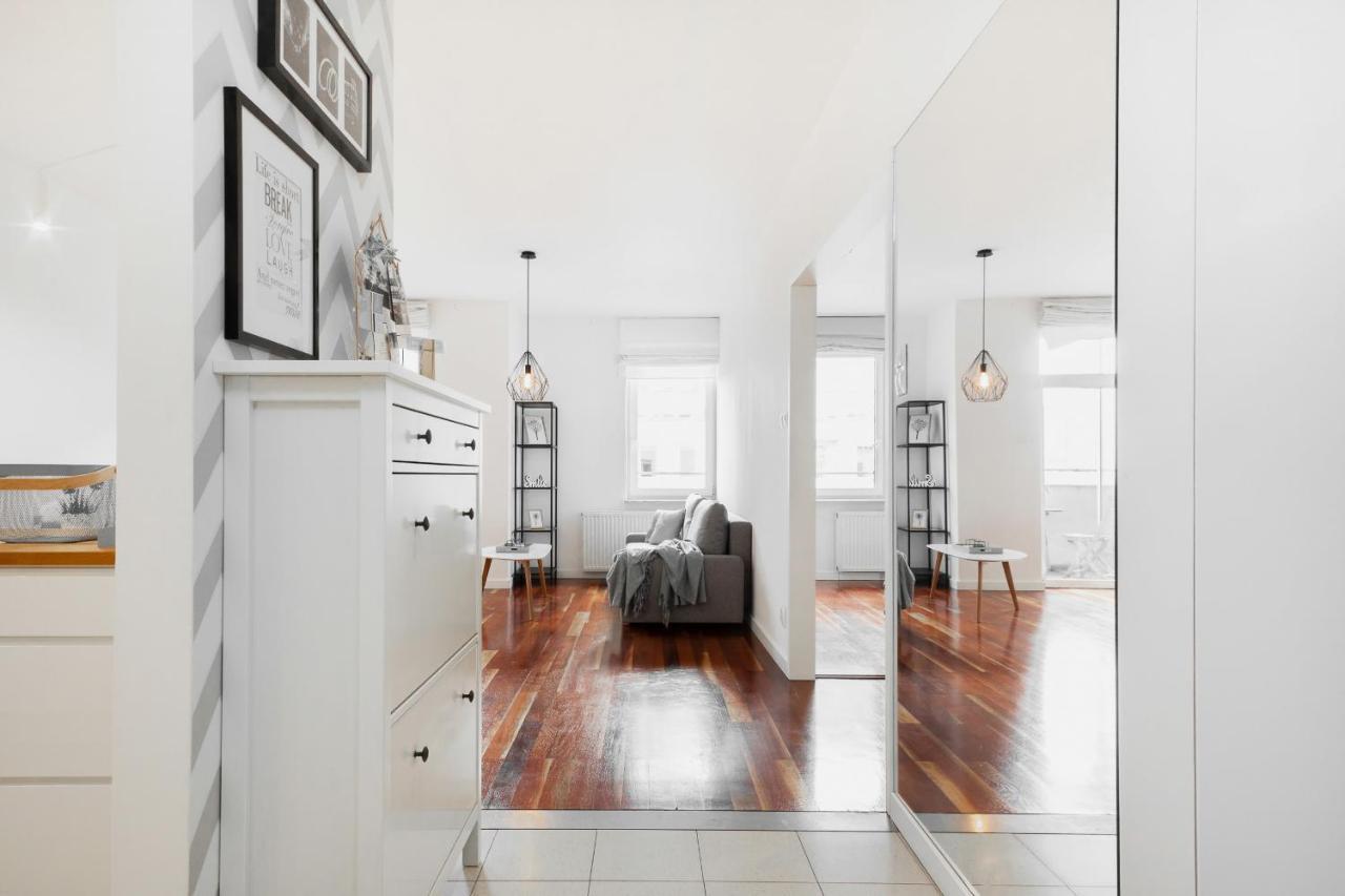 Apartments Warsaw Zelazna By Noclegi Renters Luaran gambar