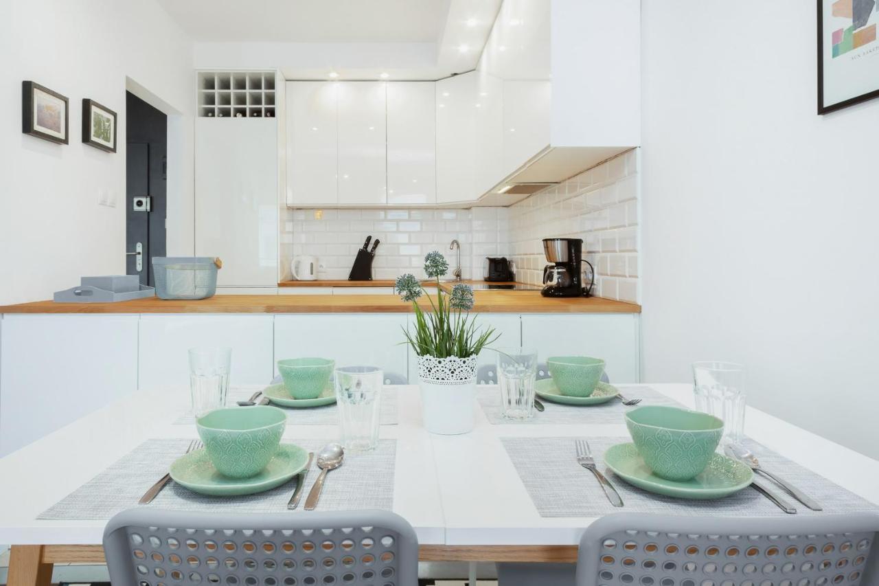 Apartments Warsaw Zelazna By Noclegi Renters Luaran gambar